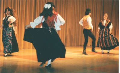 Italian dance at College of the Canyons